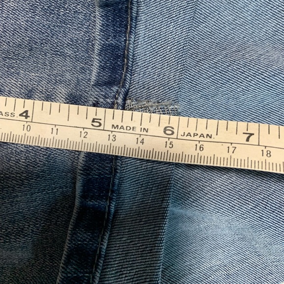 NWT JAG Alex mid rise boyfriend short. Cuffed. Size 6. - Picture 9 of 10